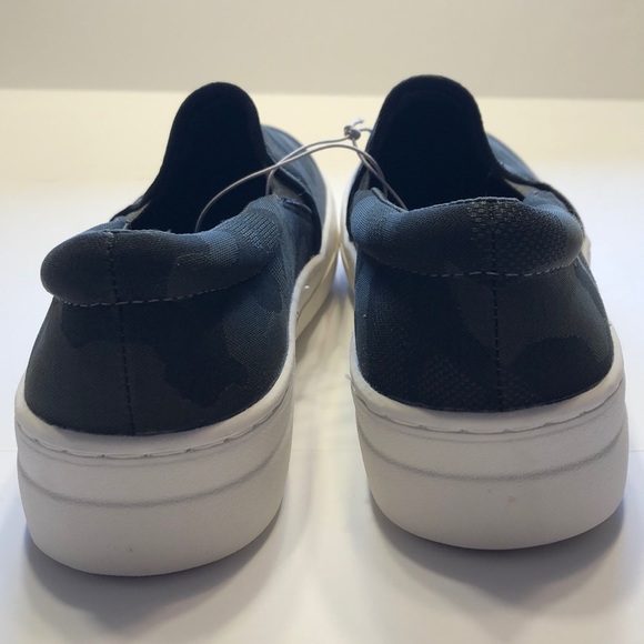 Women’s Green Camo Platform Sneakers - Picture 5 of 6